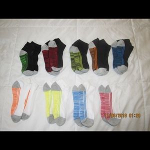 NWOT Boy low-cut socks
